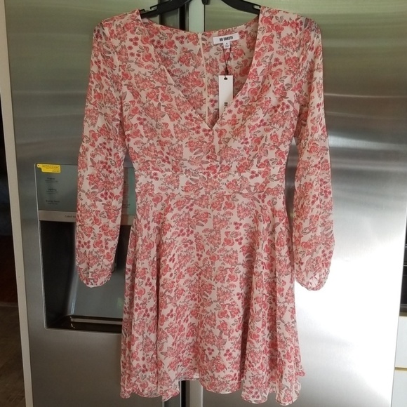 💕BB DAKOTA💕 Floral Chiffon Dress 4 NWT - Picture 7 of 8